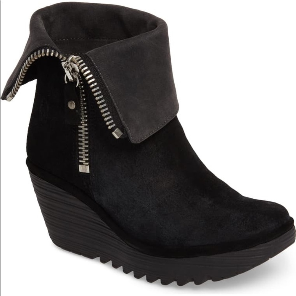 Fly London Yex Foldover Leather Boots.  EU 41.